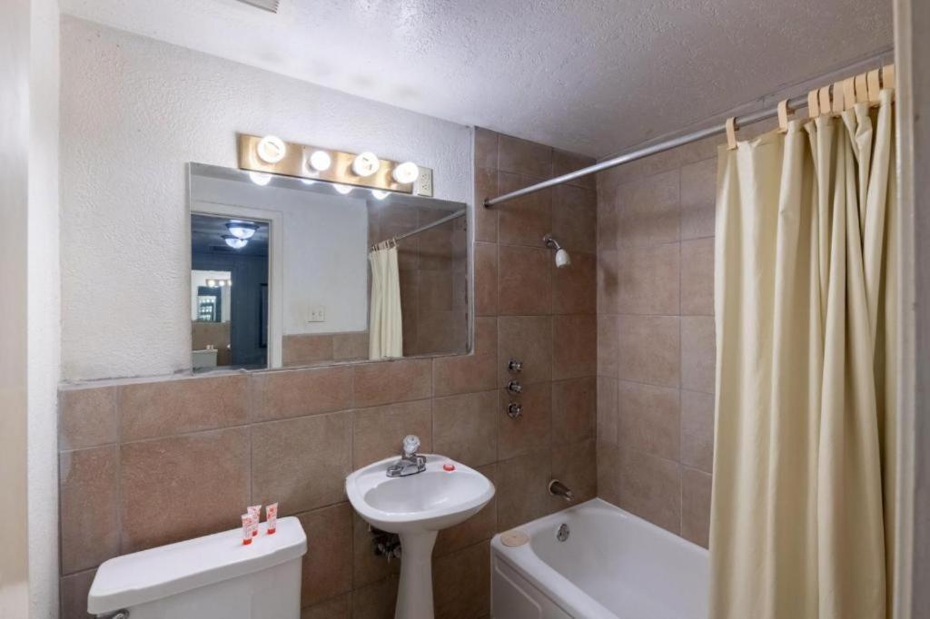 Hotel O Bay City, TX-35 Exterior foto